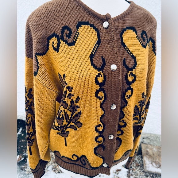 Vintage Patterned Cardigan - Picture 1 of 6